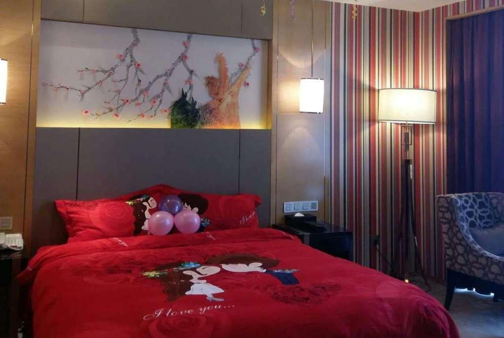 Ramada Yiyang Taojiang Hotel Room photo
