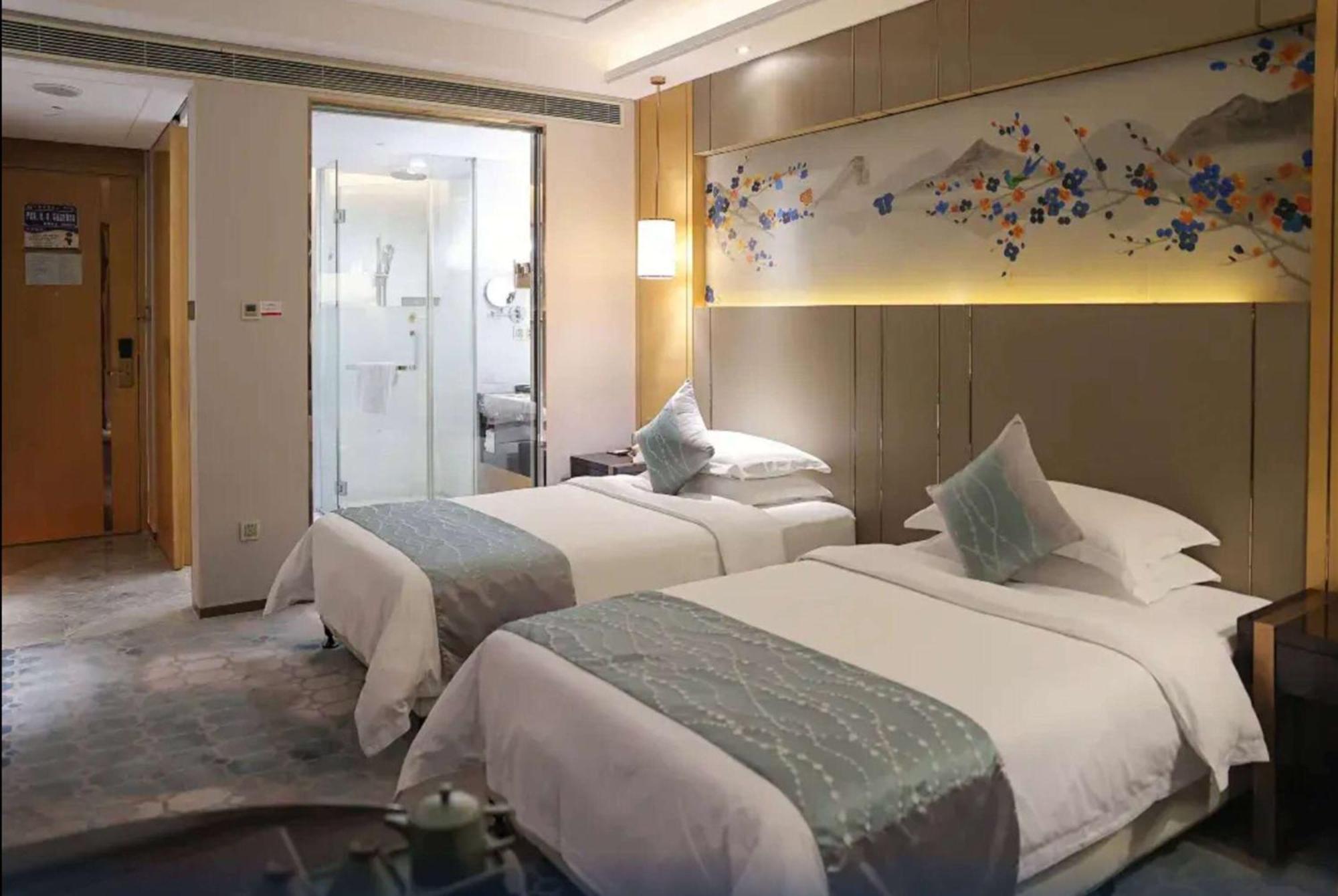 Ramada Yiyang Taojiang Hotel Exterior photo