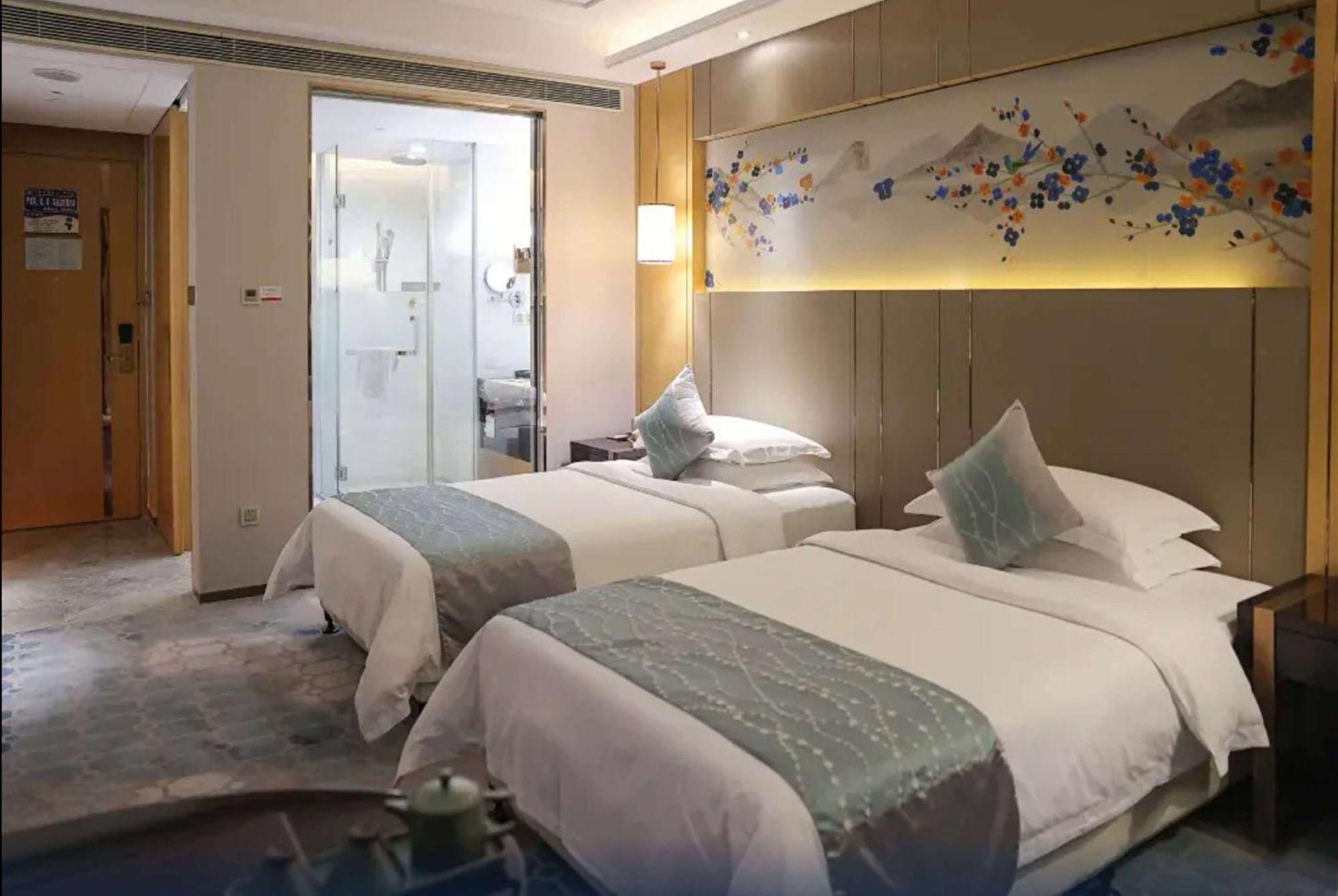 Ramada Yiyang Taojiang Hotel Exterior photo