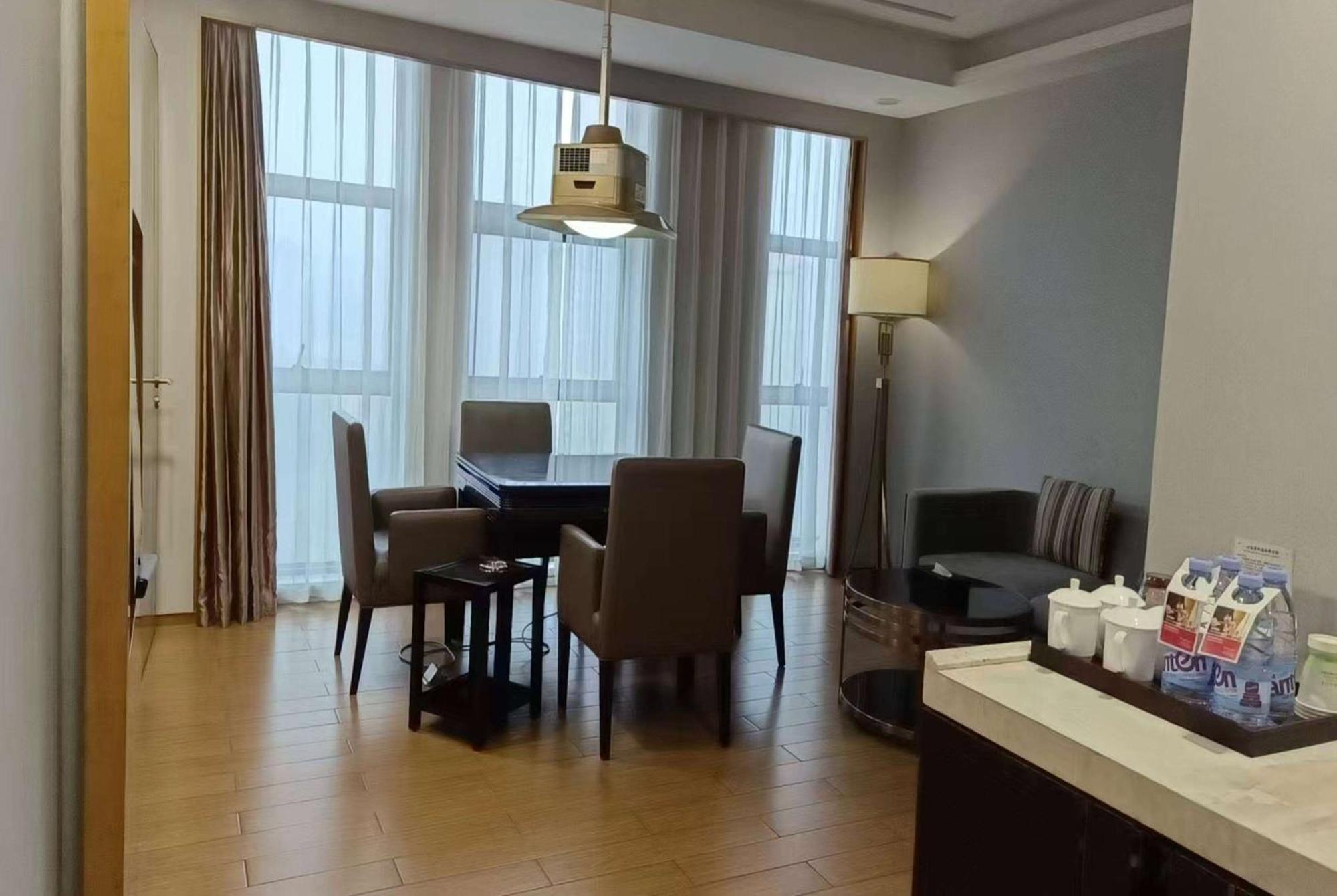Ramada Yiyang Taojiang Hotel Exterior photo