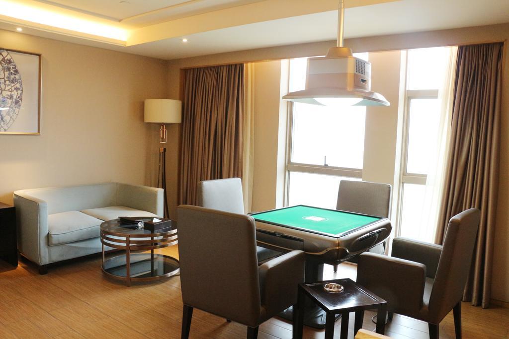 Ramada Yiyang Taojiang Hotel Exterior photo