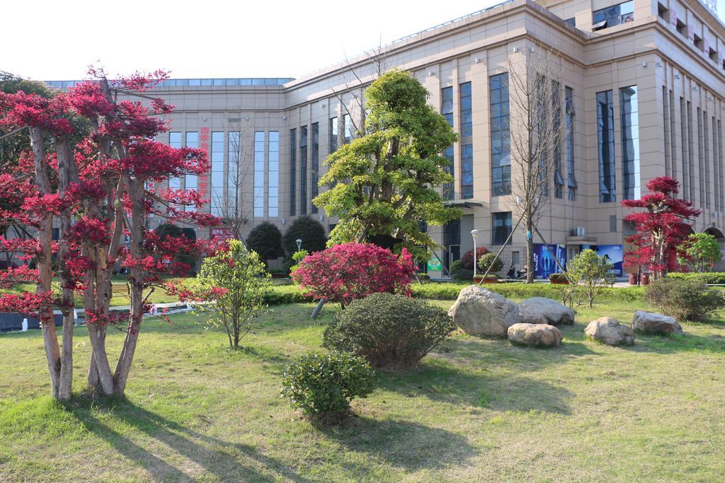 Ramada Yiyang Taojiang Hotel Exterior photo