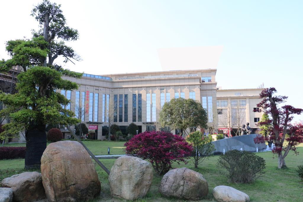 Ramada Yiyang Taojiang Hotel Exterior photo