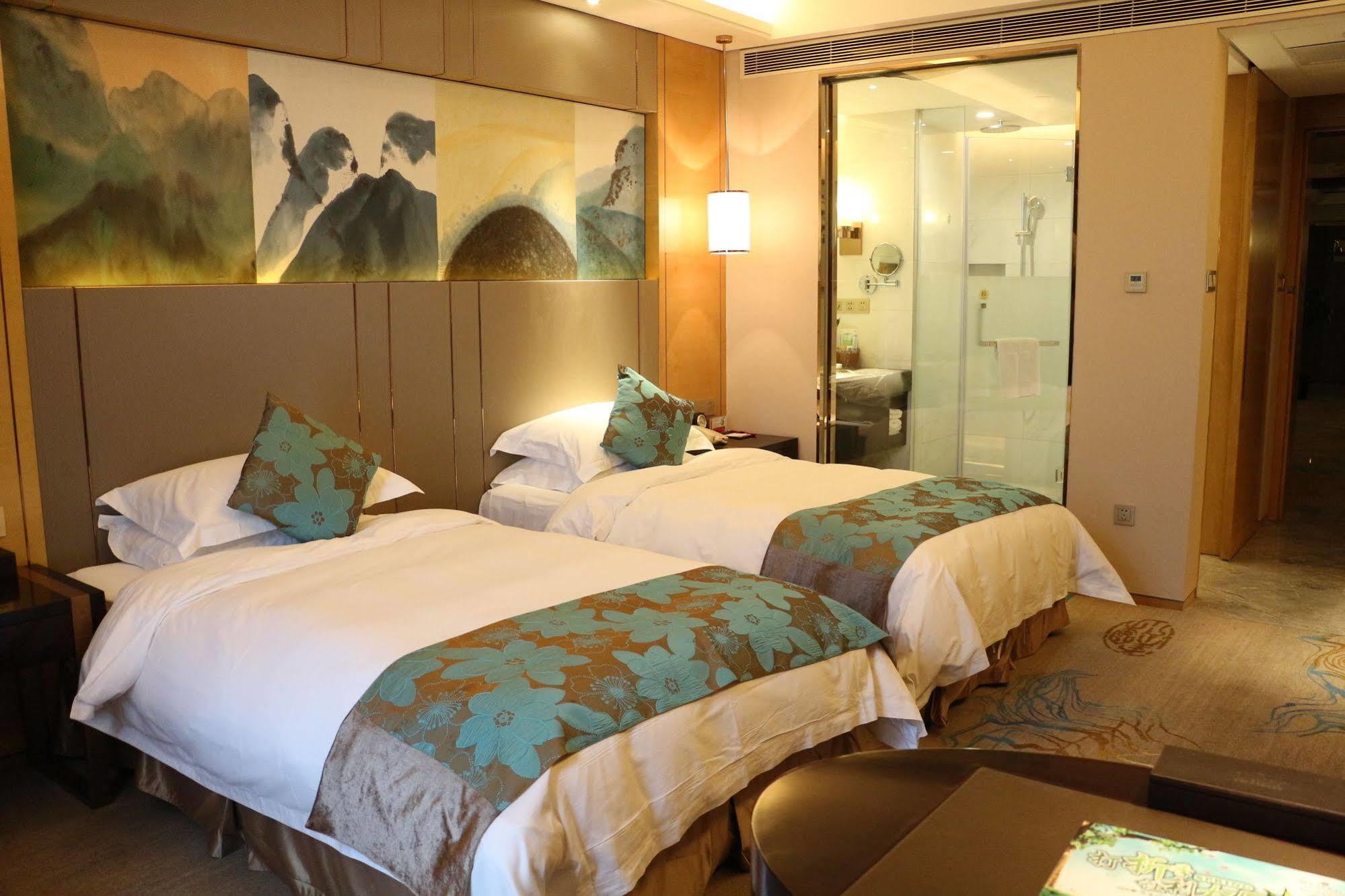 Ramada Yiyang Taojiang Hotel Exterior photo